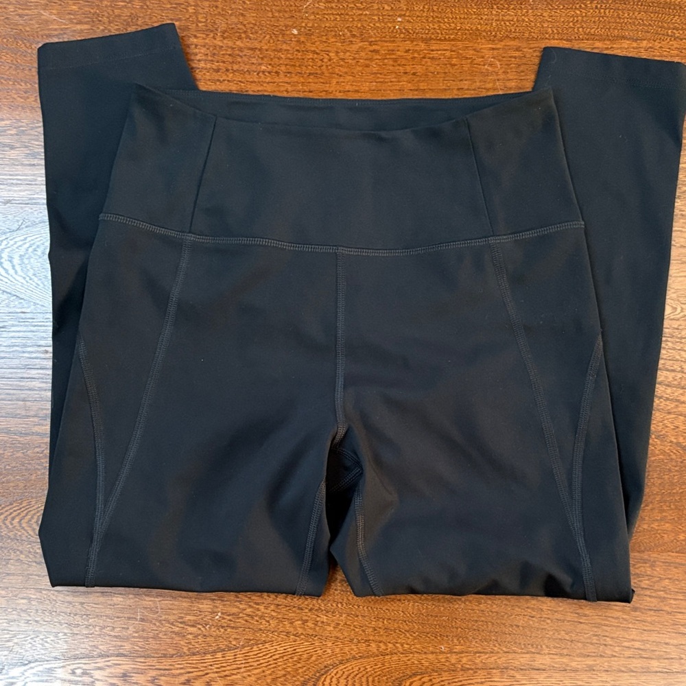 Girlfriend Collective Classic Black Cropped Leggings Medium - Picture 10 of 10